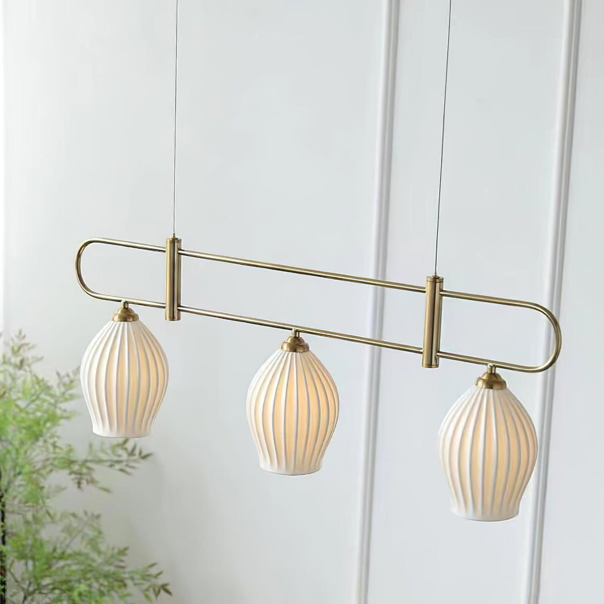 Arlirir moderne hanglamp met minimalistisch kunstwerk in keramiek