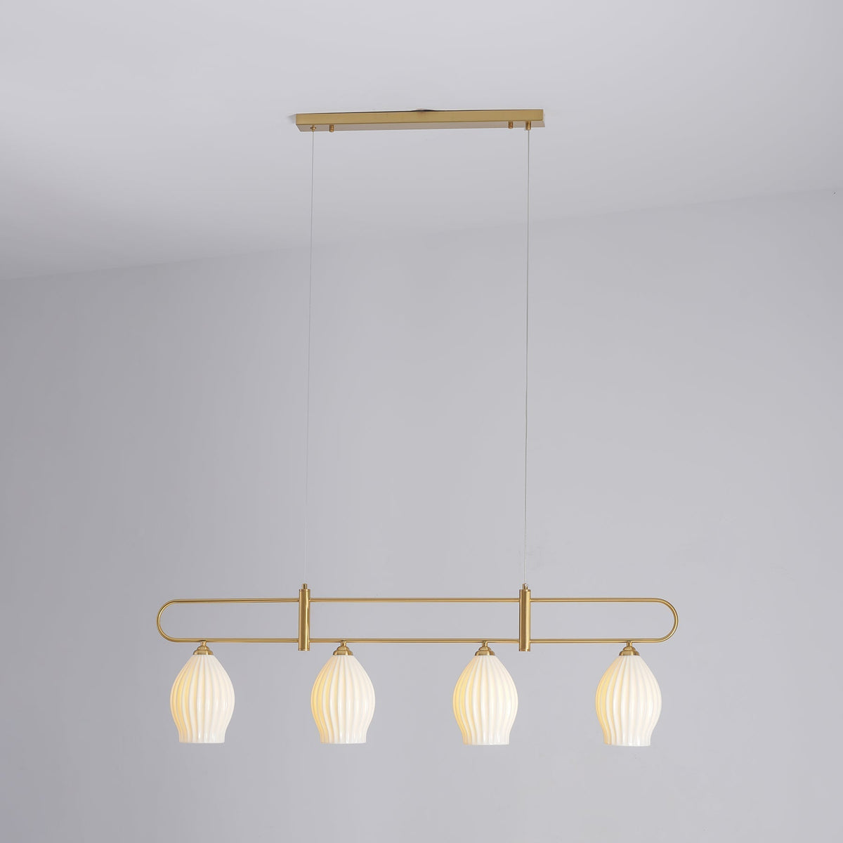 Arlirir moderne hanglamp met minimalistisch kunstwerk in keramiek