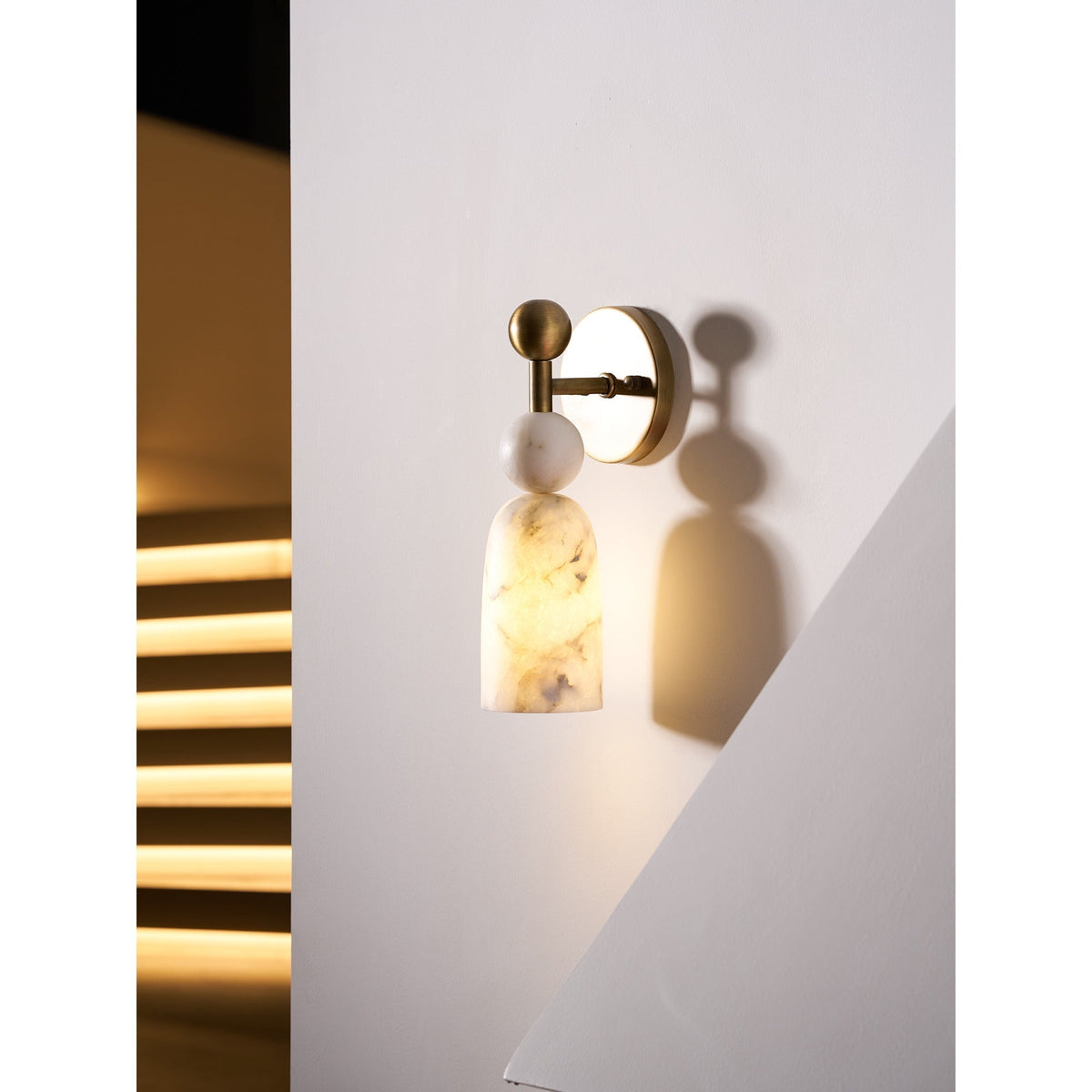 Serafin wandlamp van albast