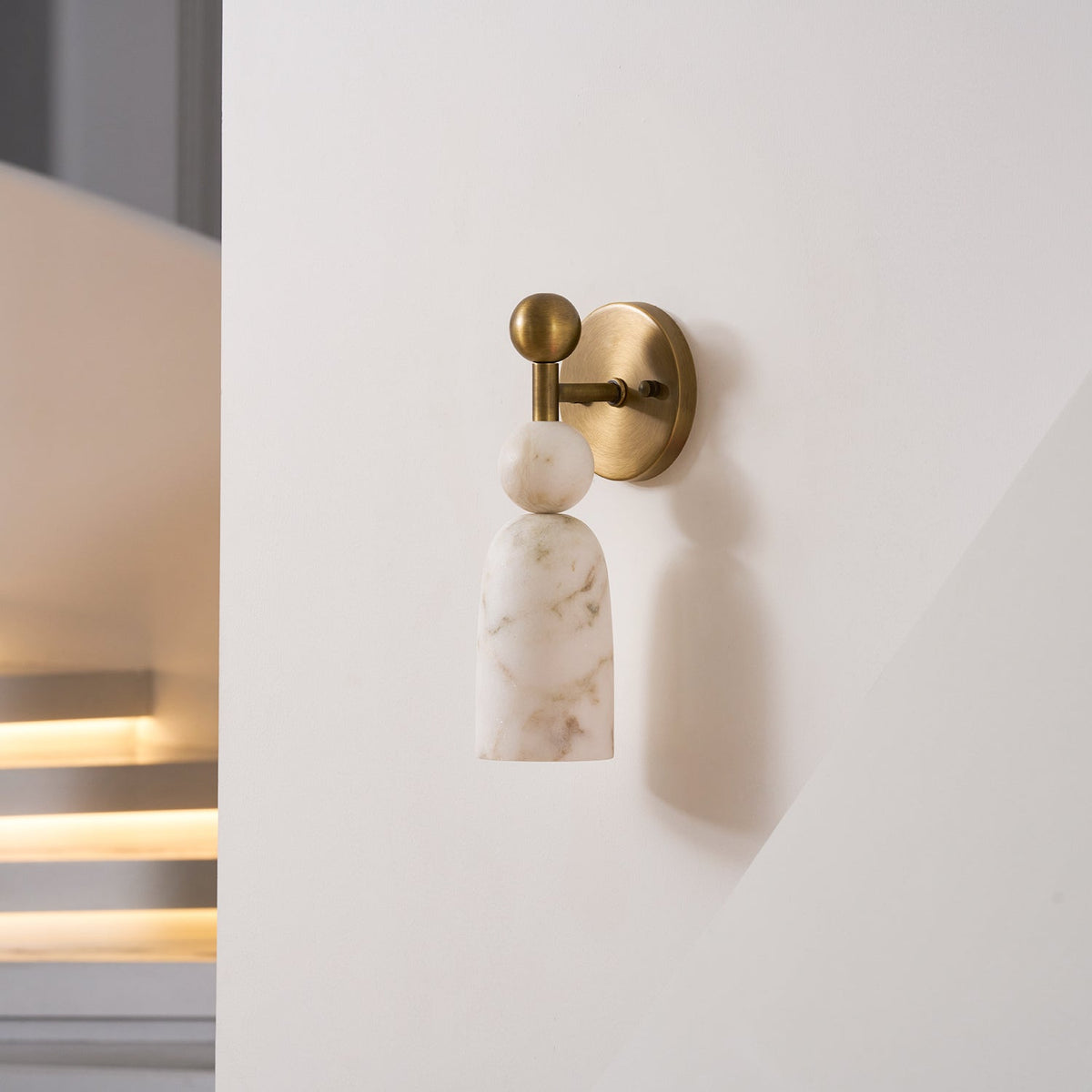 Serafin wandlamp van albast