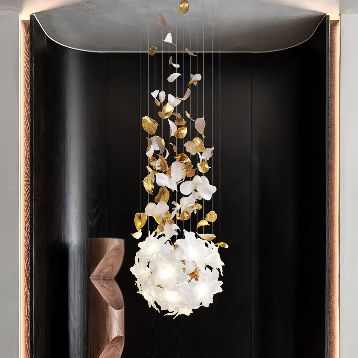 Araeos Flying Flowers Fluttering Kroonluchter van messing
