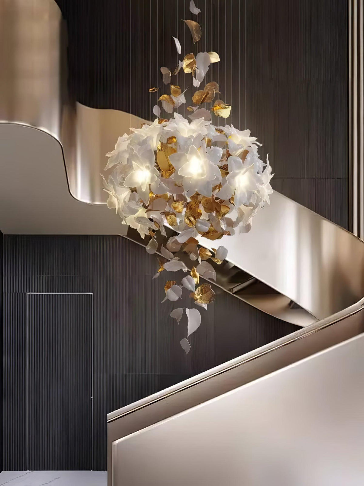 Araeos Flying Flowers Fluttering Kroonluchter van messing