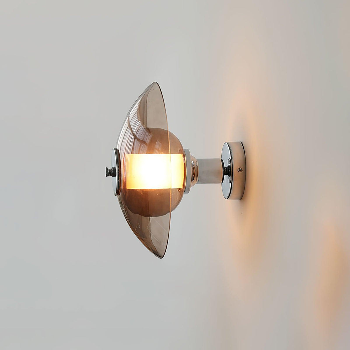 Cocarir Noordse kunst vliegende schotel met stekker wandlamp