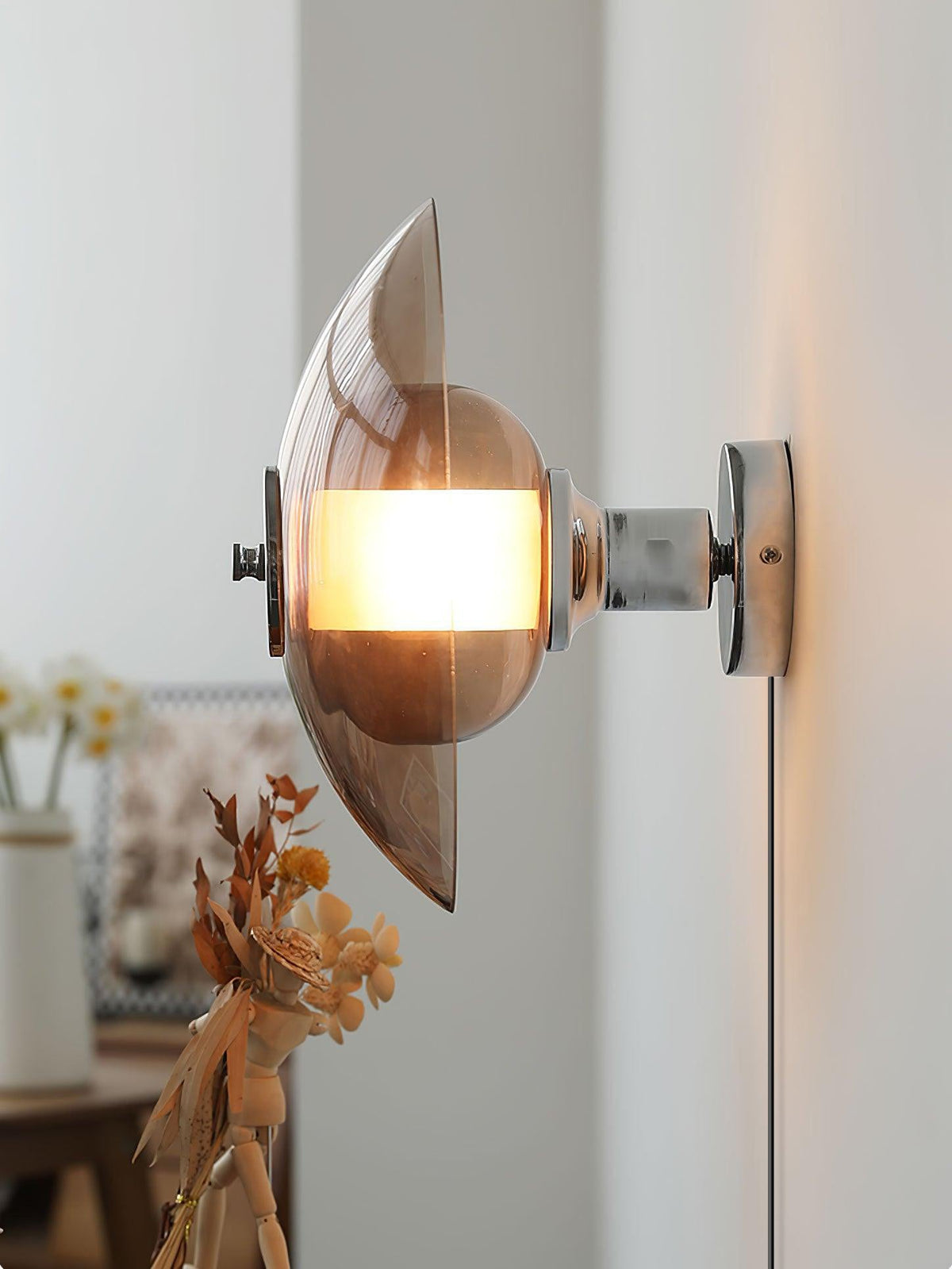 Cocarir Noordse kunst vliegende schotel met stekker wandlamp