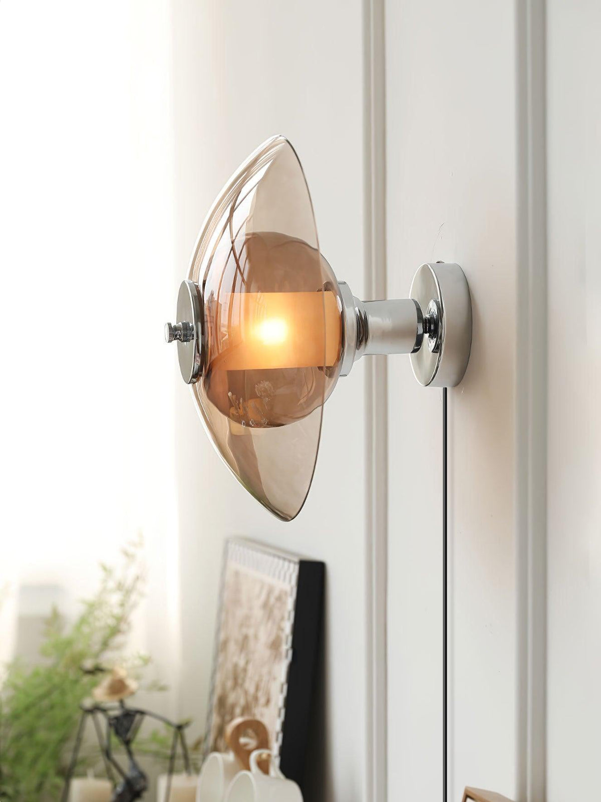 Cocarir Noordse kunst vliegende schotel met stekker wandlamp