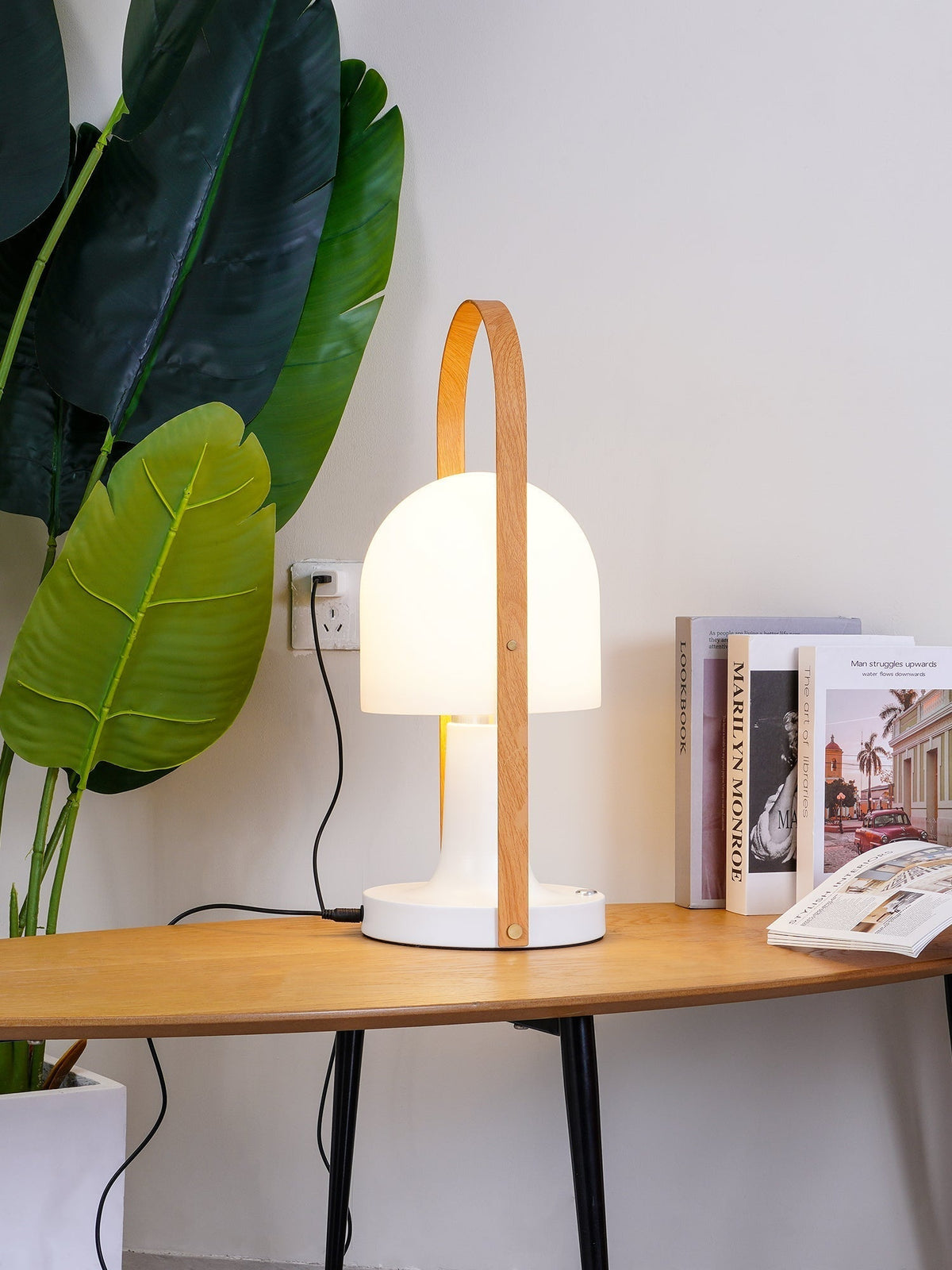 Nerys Scandinavische tafellamp