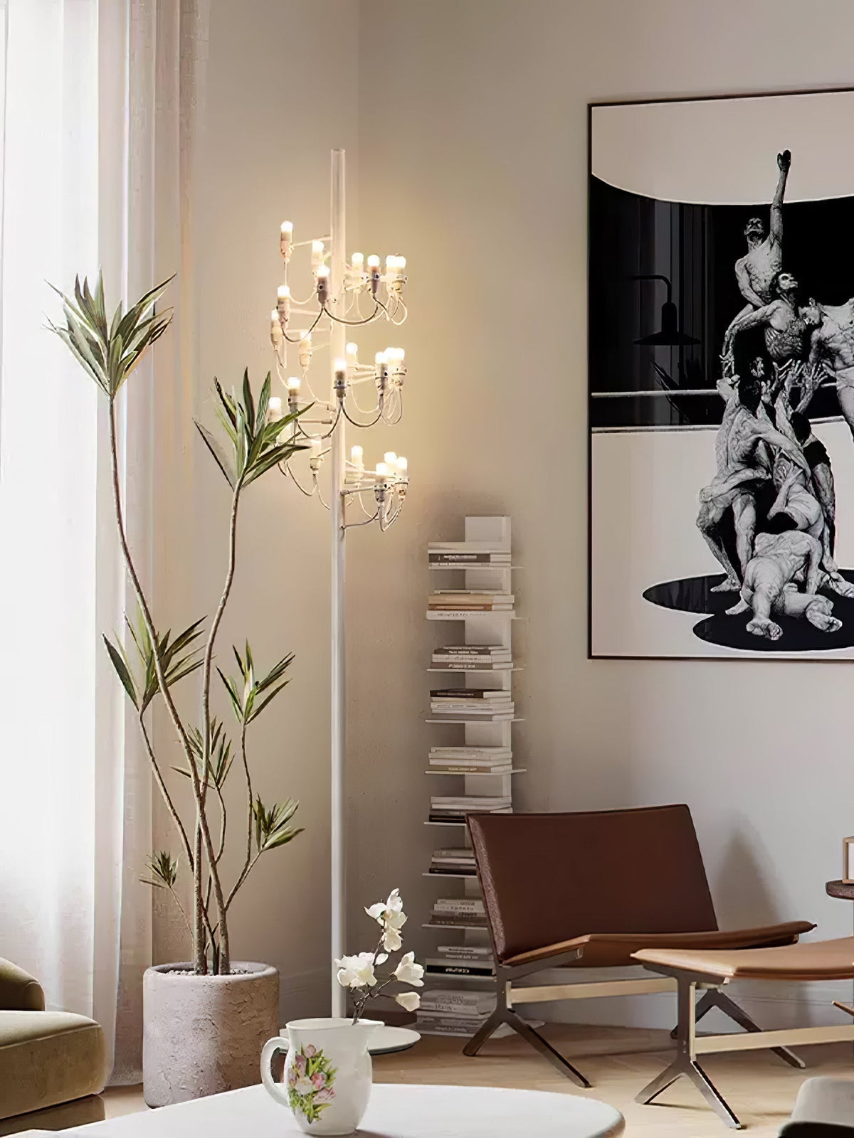 Olliryra sculpturale vloerlamp van staal