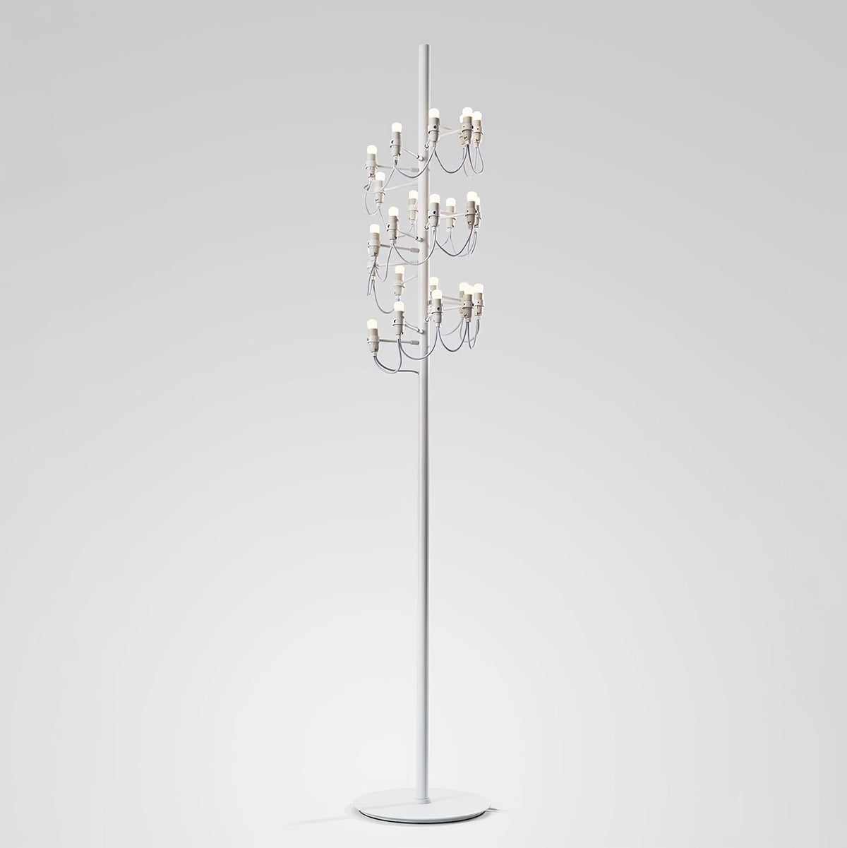 Olliryra sculpturale vloerlamp van staal