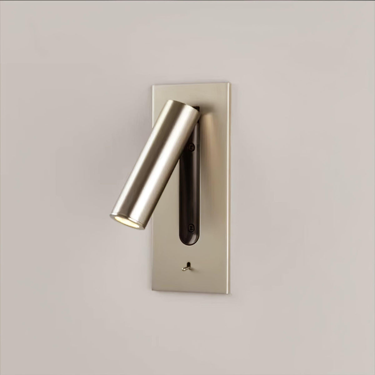 Sothis moderne minimalistische wandlamp in zwart met USB-aansluiting