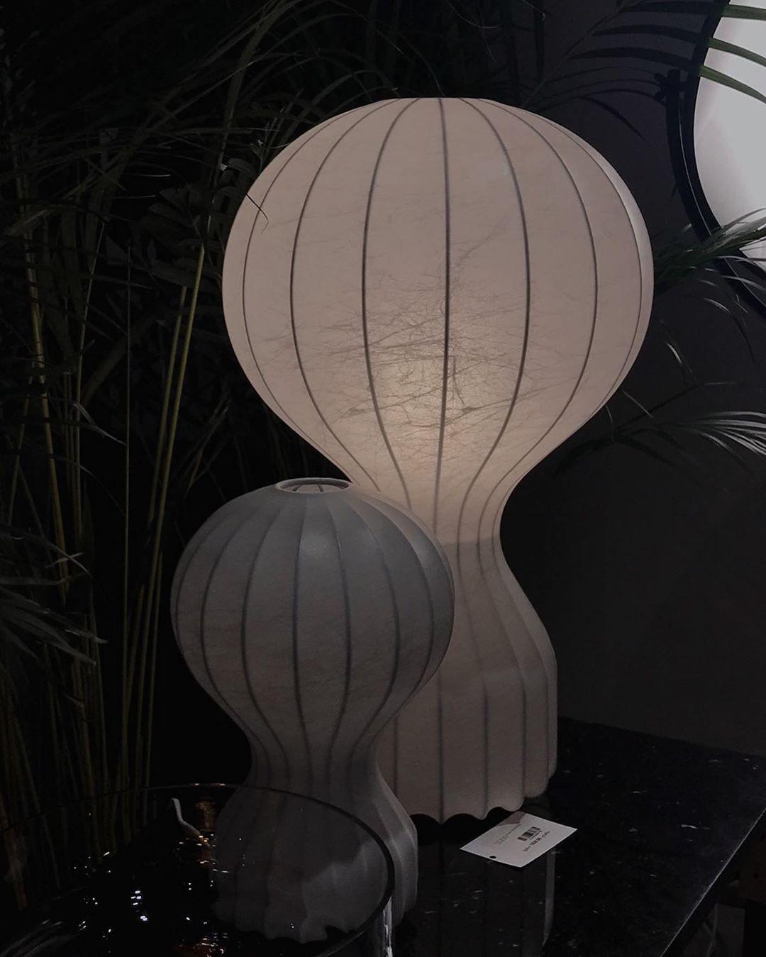 Lirove staal Sculptural tafellamp