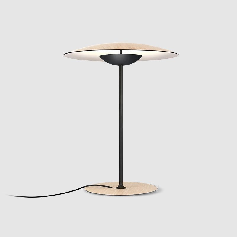 Elaarelia tafellamp slank minimalistisch