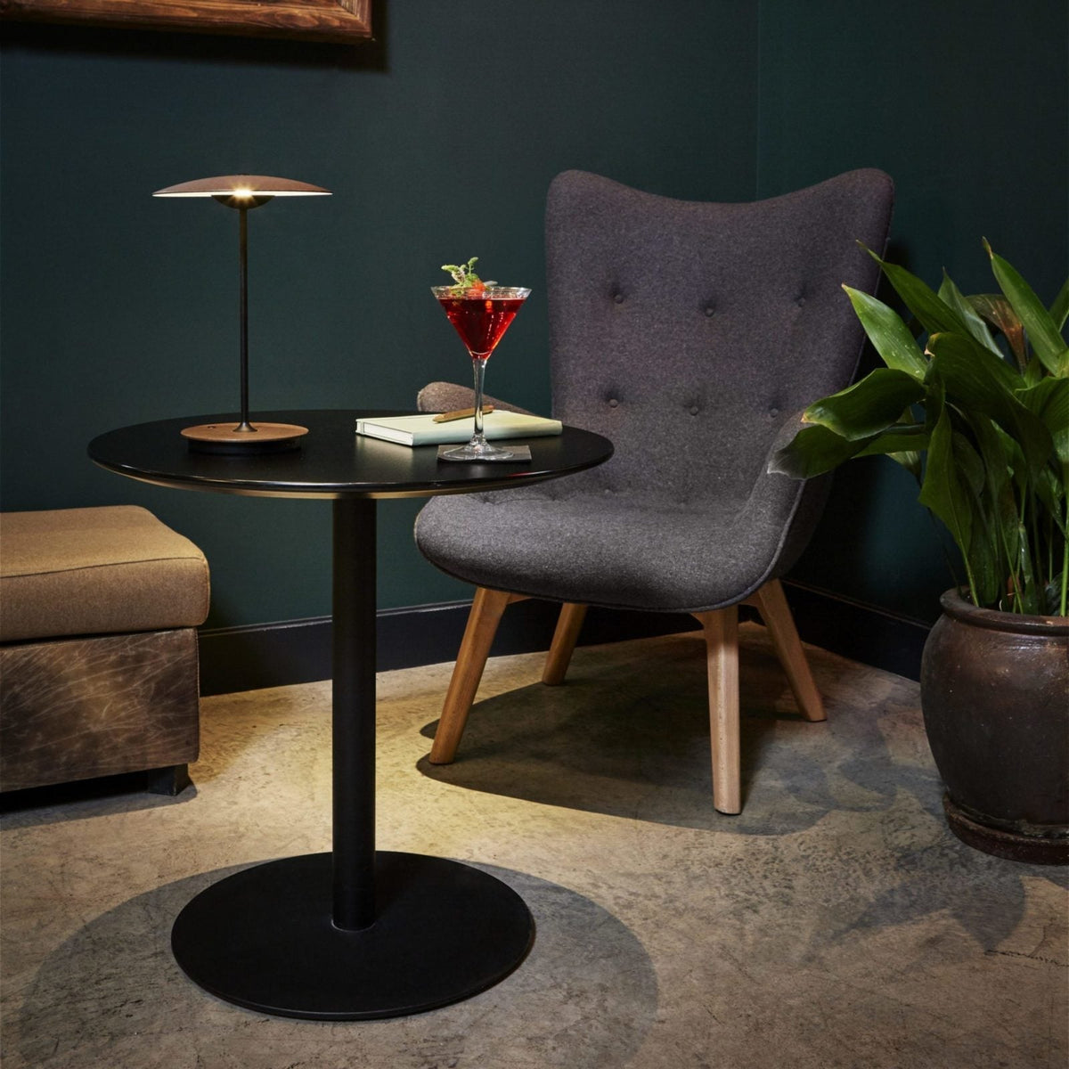 Elaarelia tafellamp slank minimalistisch