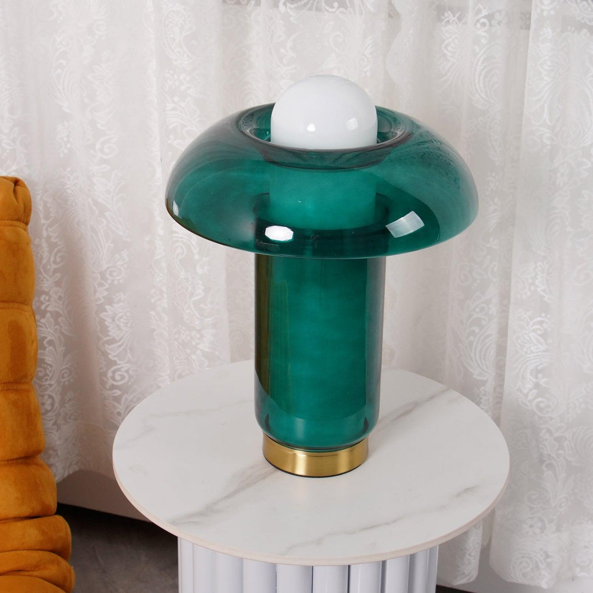 Navlen groene glazen tafellamp