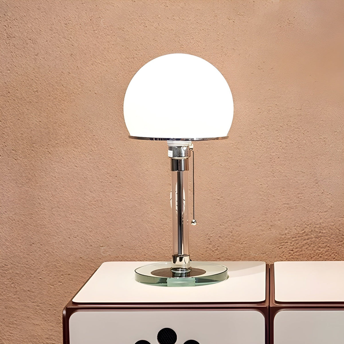 Fane tafellamp met artistiek glazen ontwerp