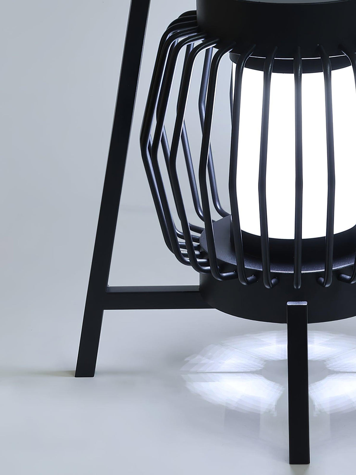 Vithair Oriental vloerlamp van hout voor buiten
