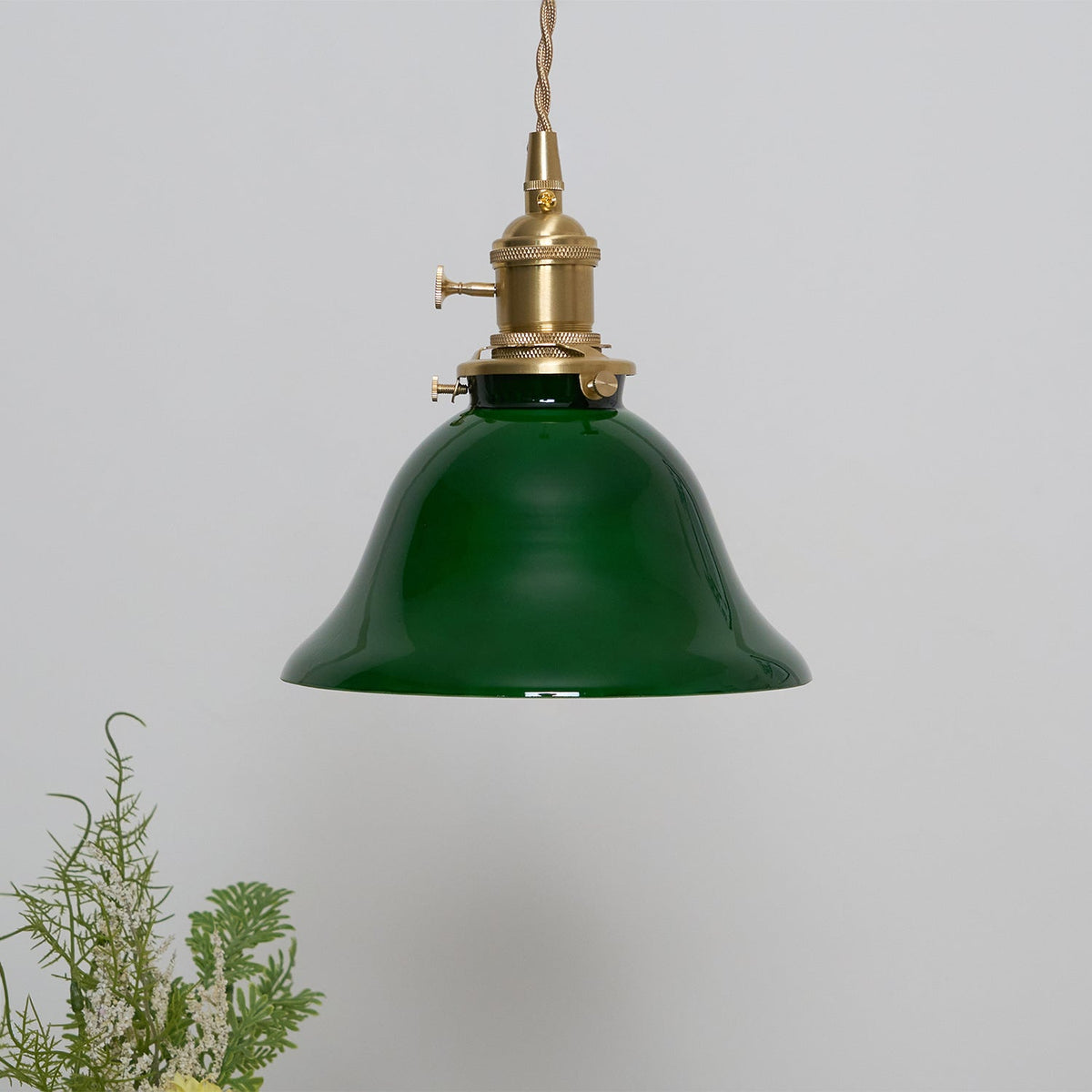 Jovanth Retro hanglamp in messing met groene afwerking