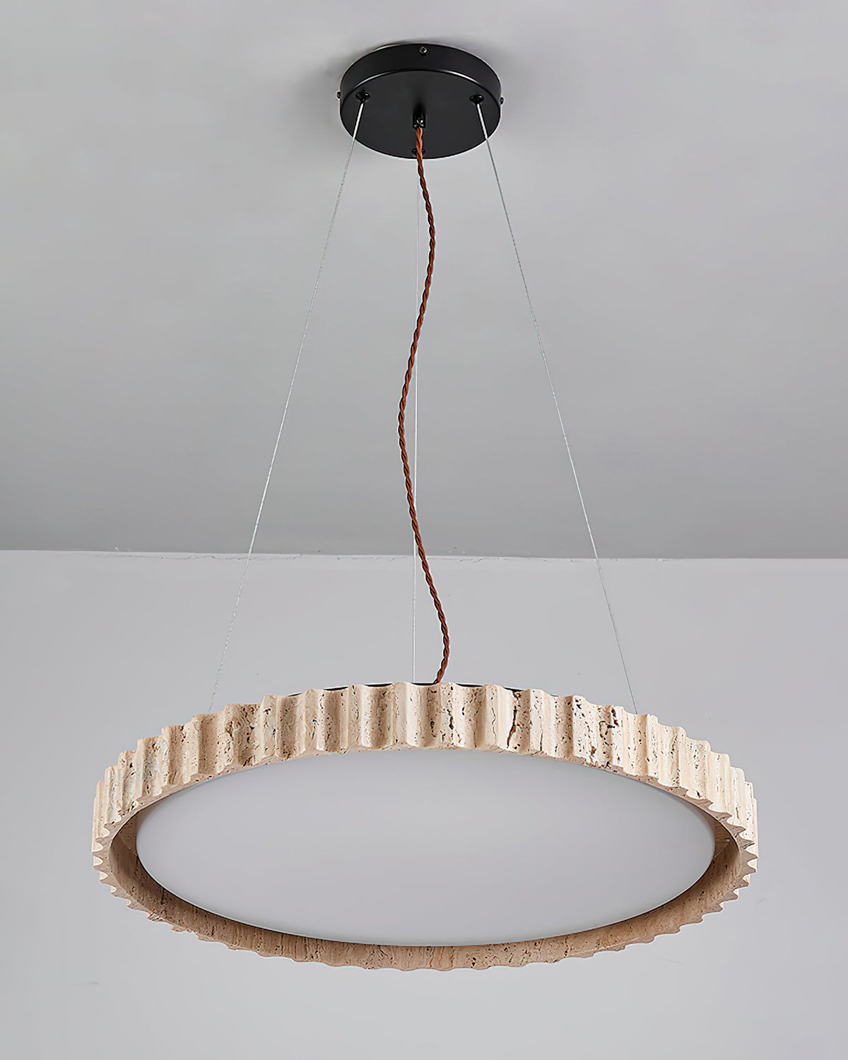 Elvenis ronde hanglamp van geel travertin