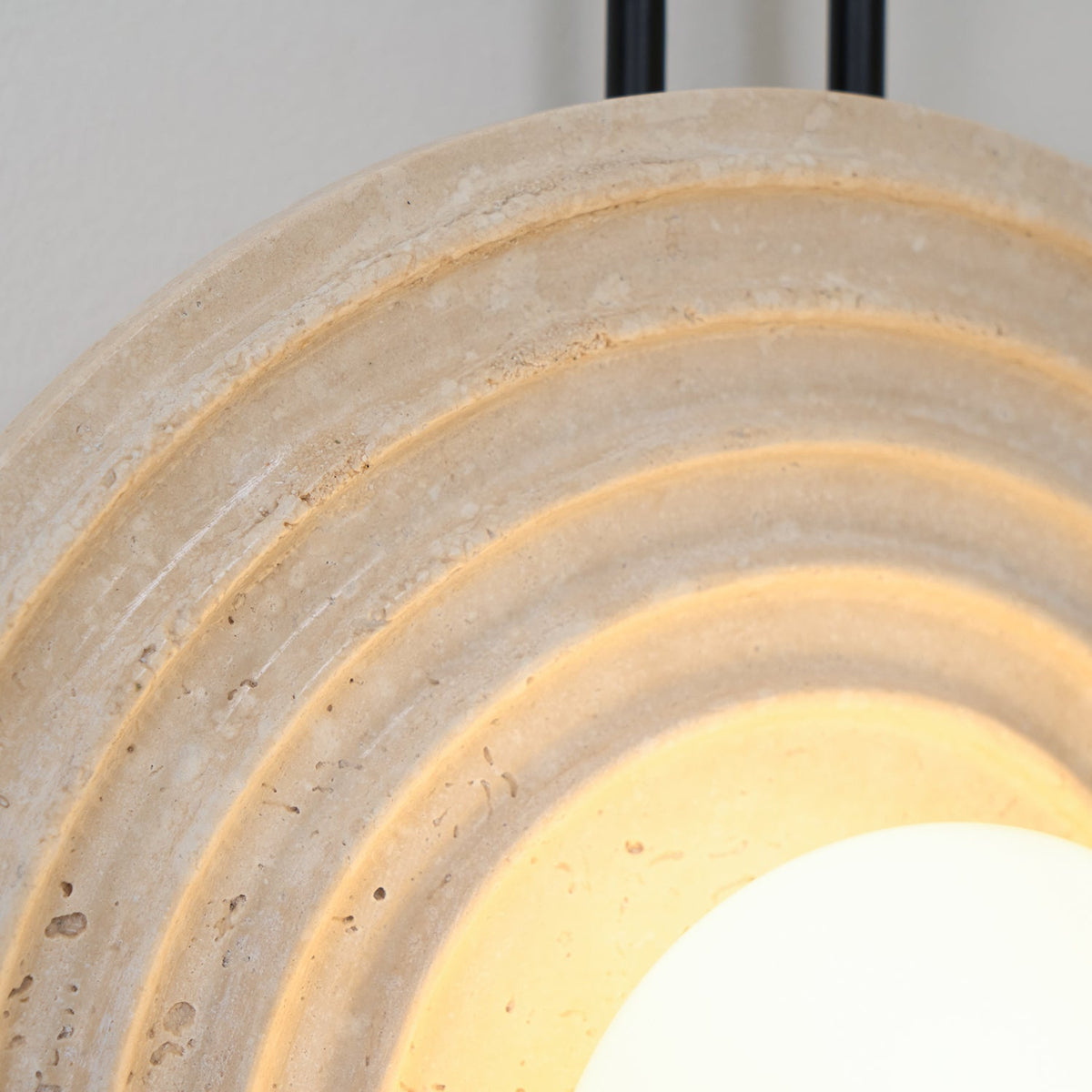 Isoror Spiral-Ring travertin wandlamp