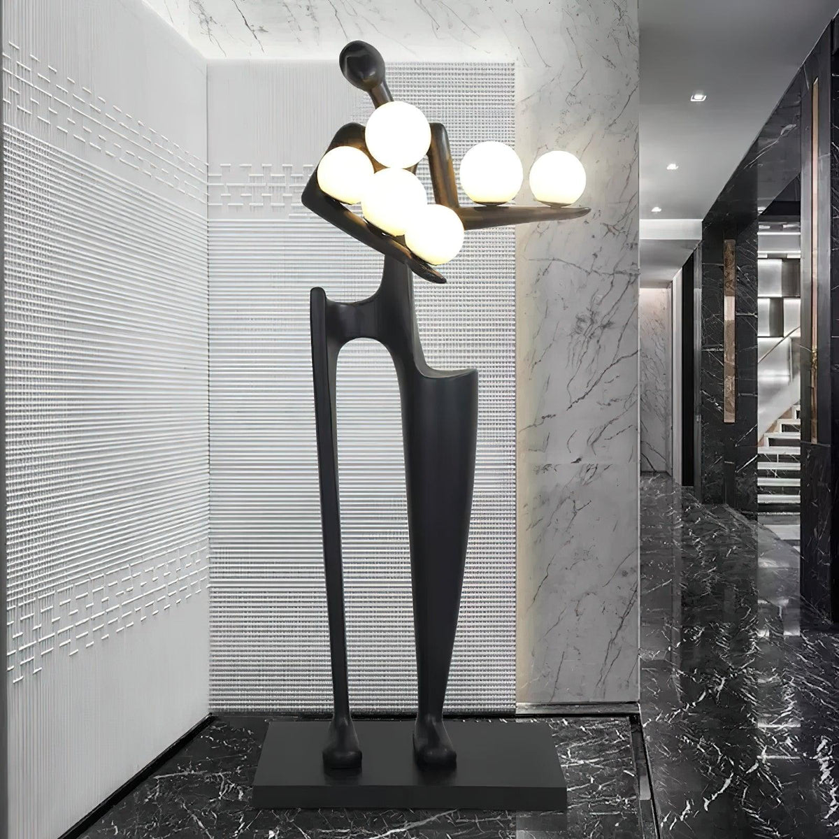 Viraeette kunststof vloerlamp in artistiek ontwerp