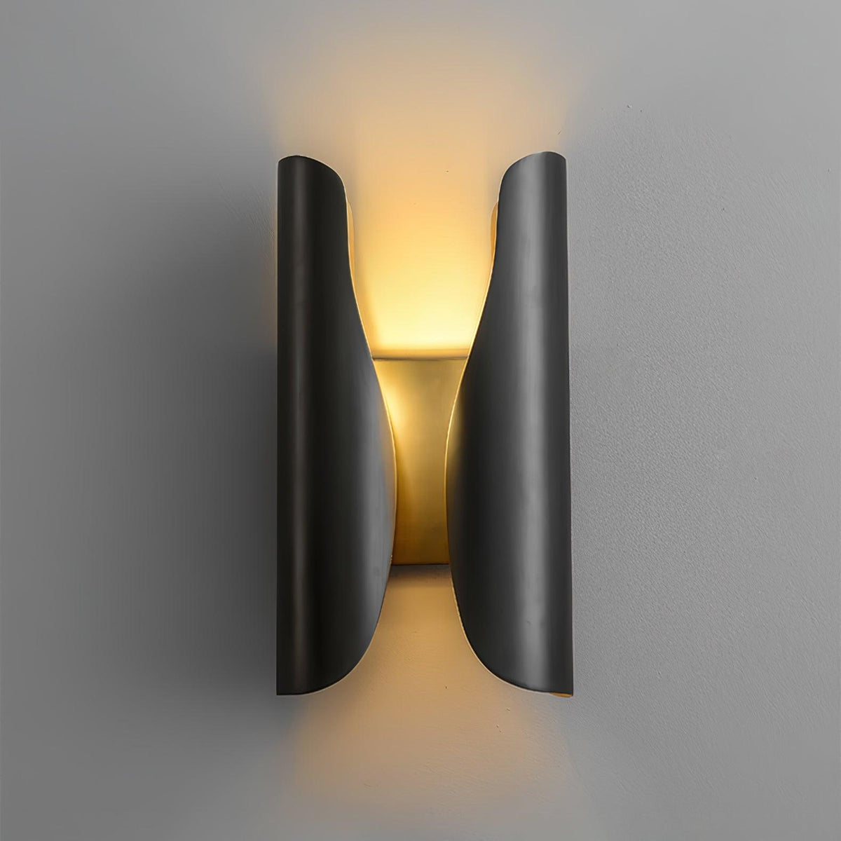 Solthren Guardian wandlamp