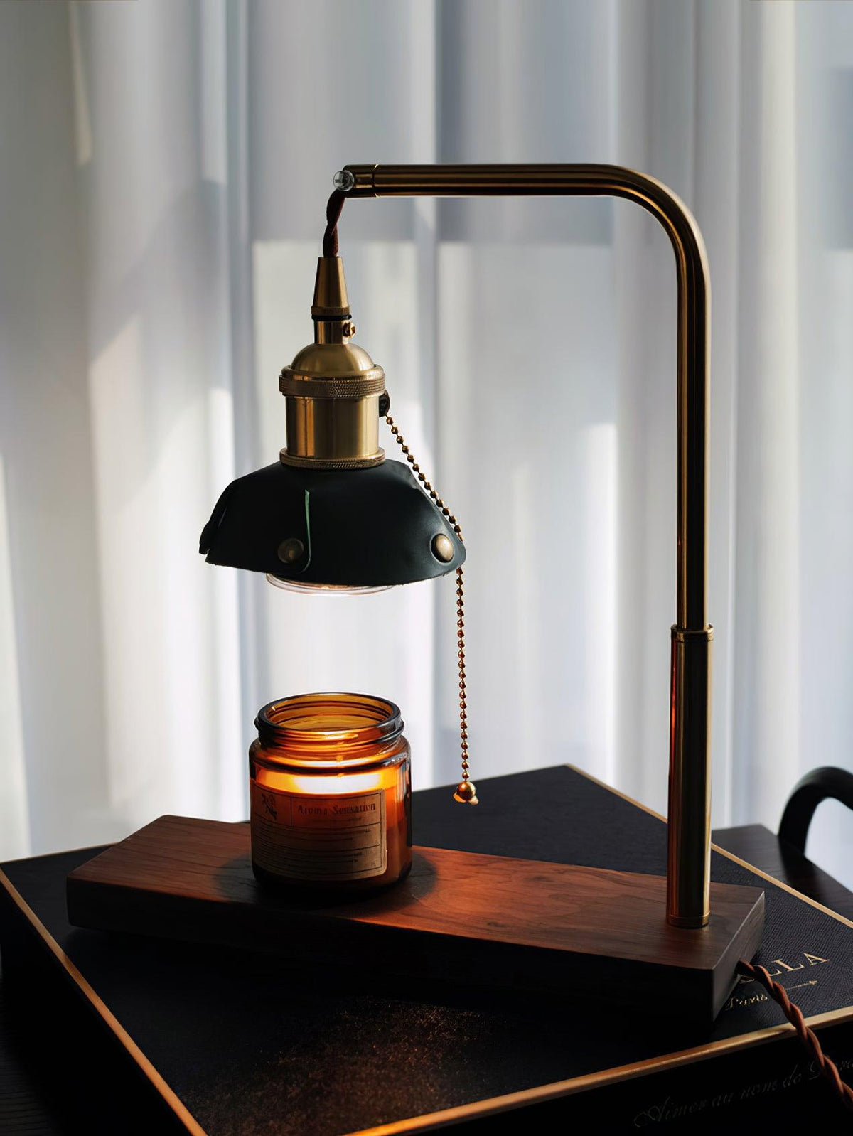 Clark Moderne tafellamp van hout