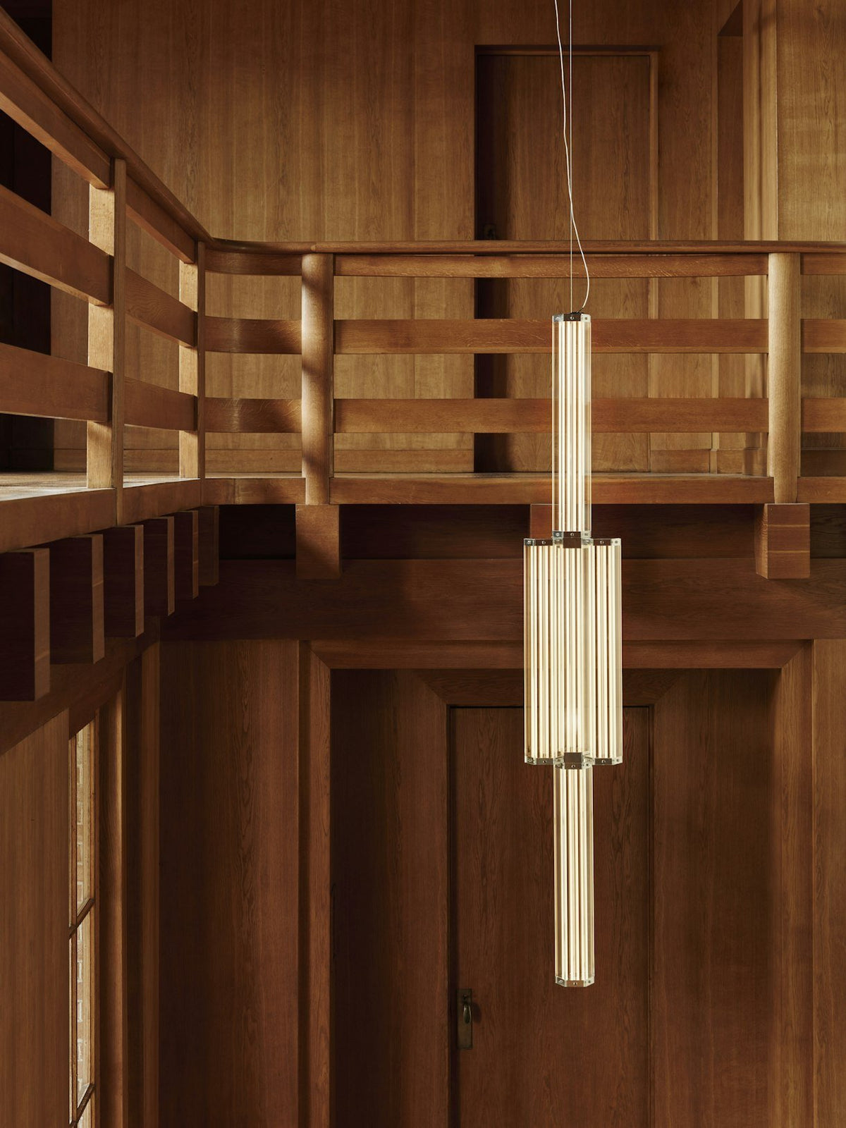 Hexagonal hanglamp van glas met chroomkader