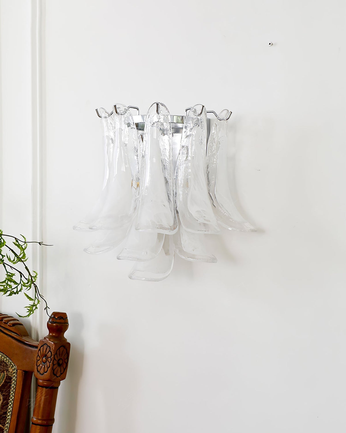 Celarelle wandlamp met Glazen Bloemblaadjes in Hoefijzervorm Minimalistisch