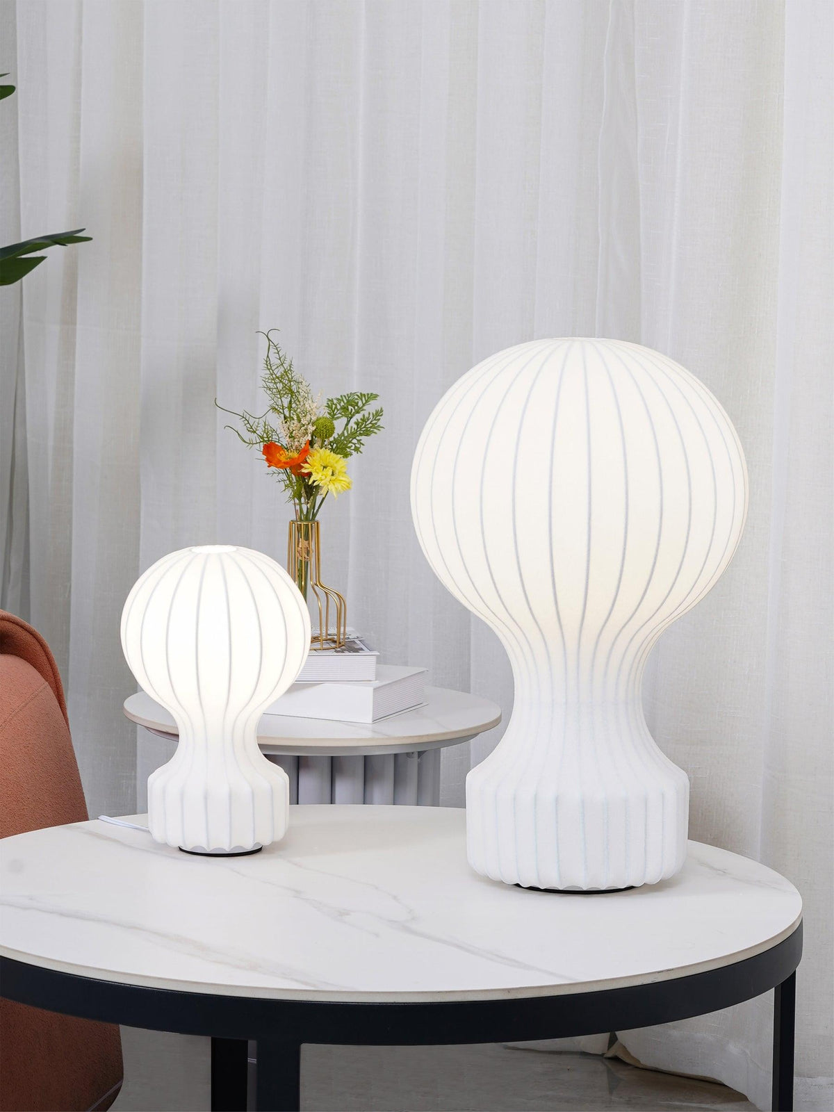 Lirove staal Sculptural tafellamp