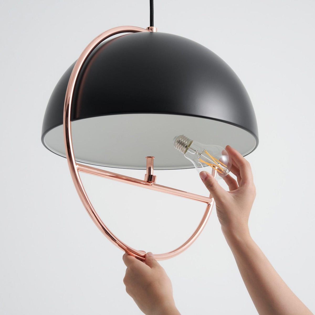 Zephira hanglamp van stalen klassieker