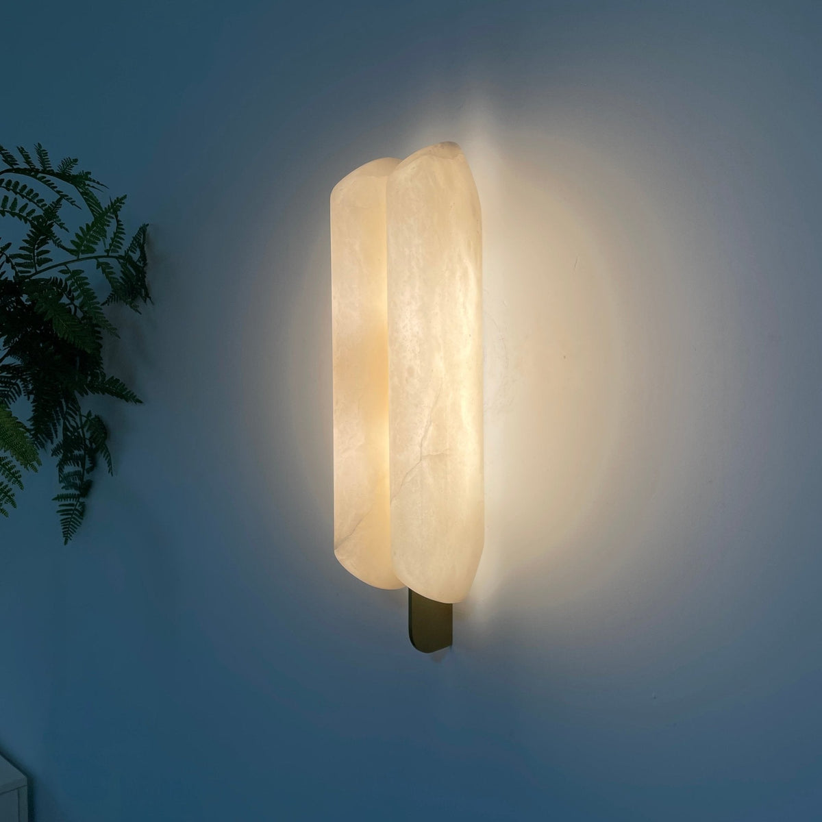 Husk albasten wandlamp