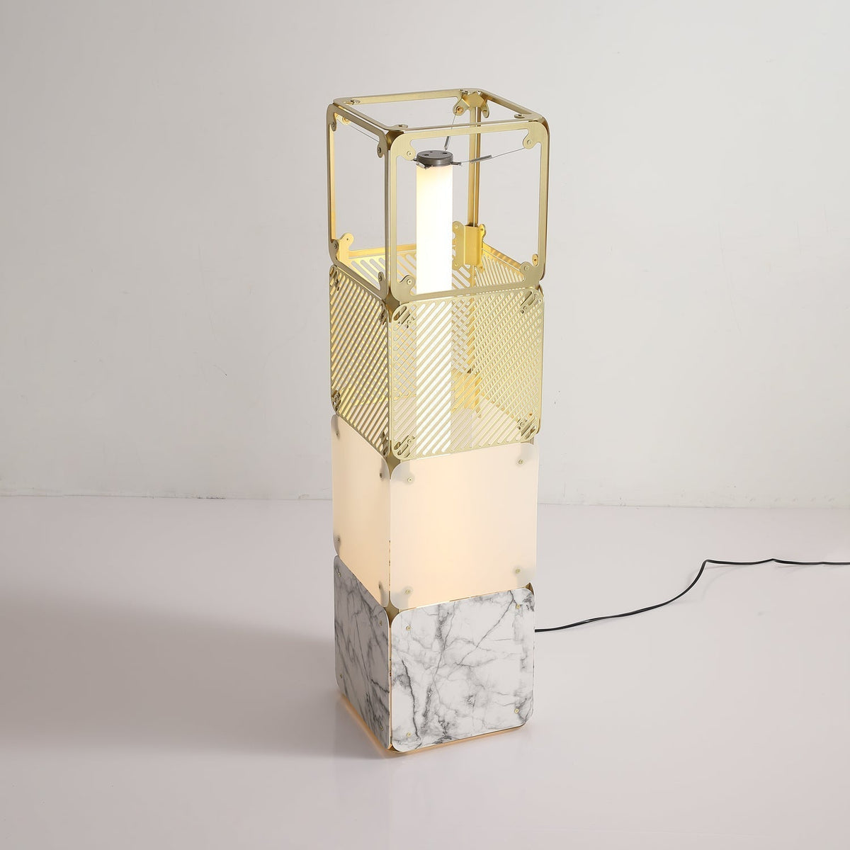 LuxeGrid vloerlamp in messing