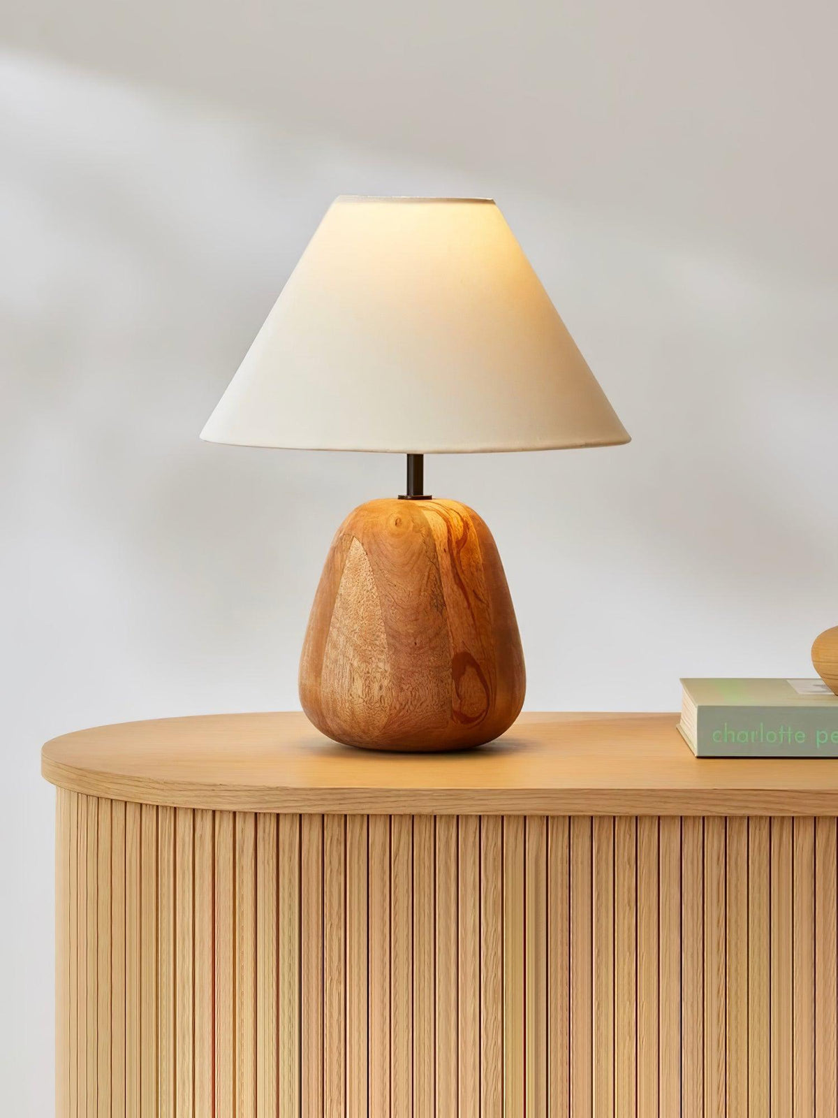 Syloraya moderne tafellamp van hout