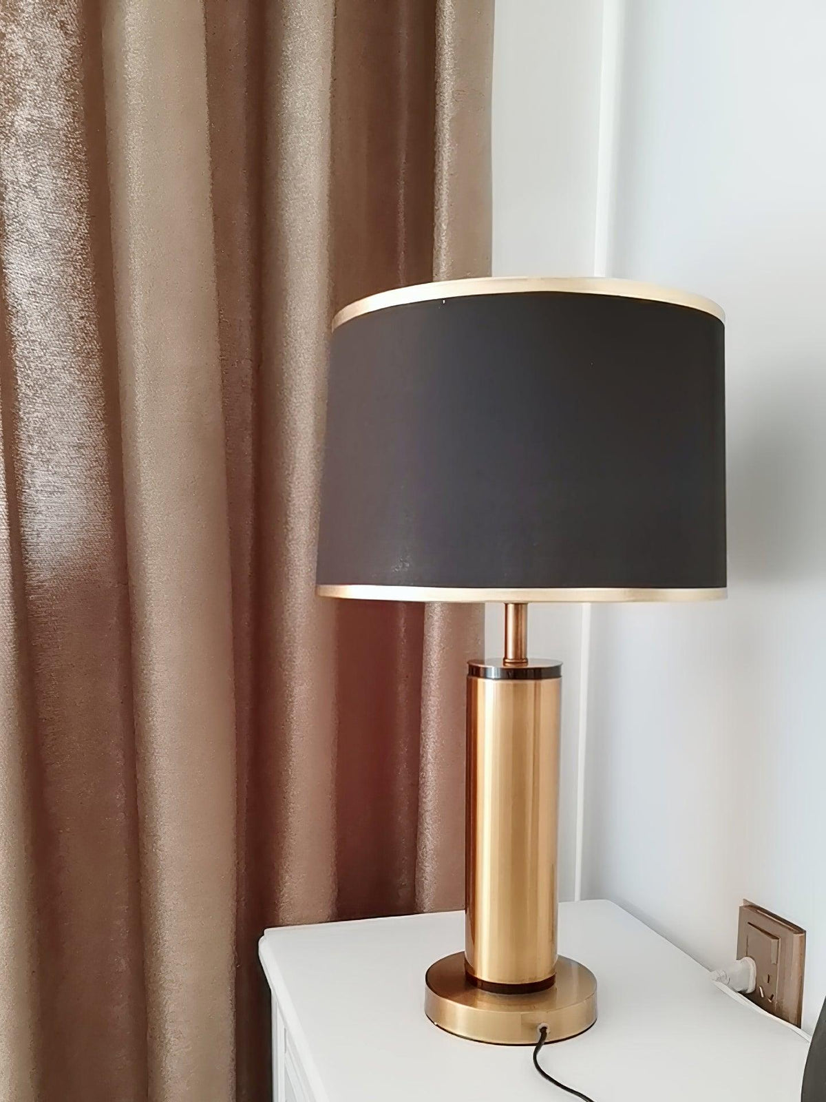 Cur moderne tafellamp in goudkleurige afwerking