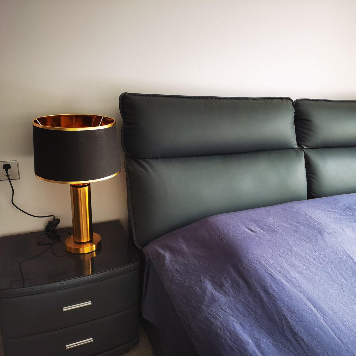 Cur moderne tafellamp in goudkleurige afwerking