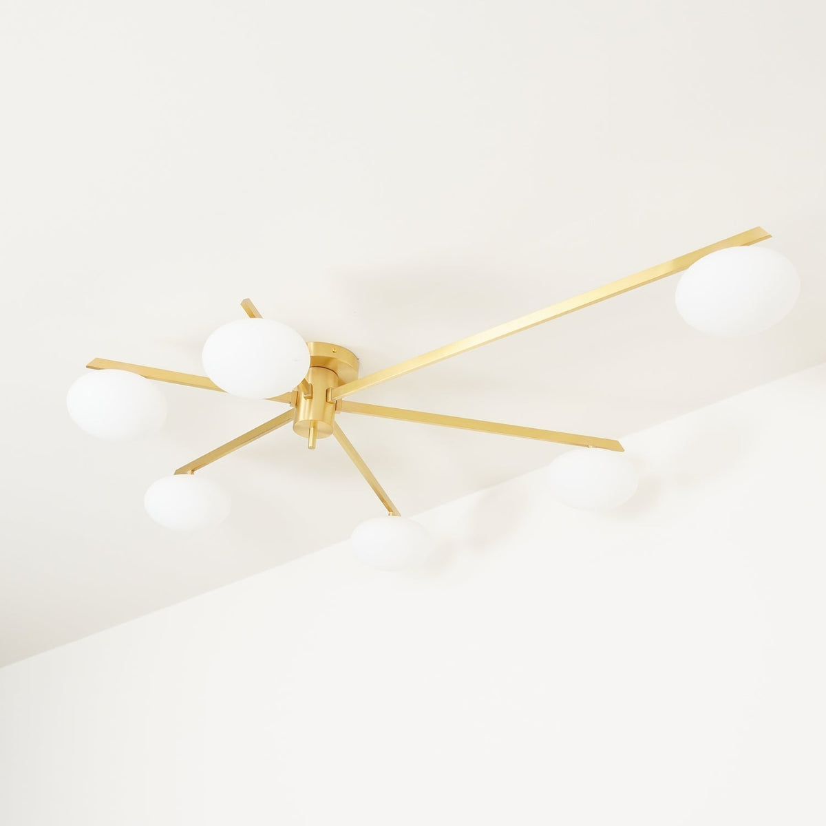 Lioraliella plafondlamp Zwart Wit glas