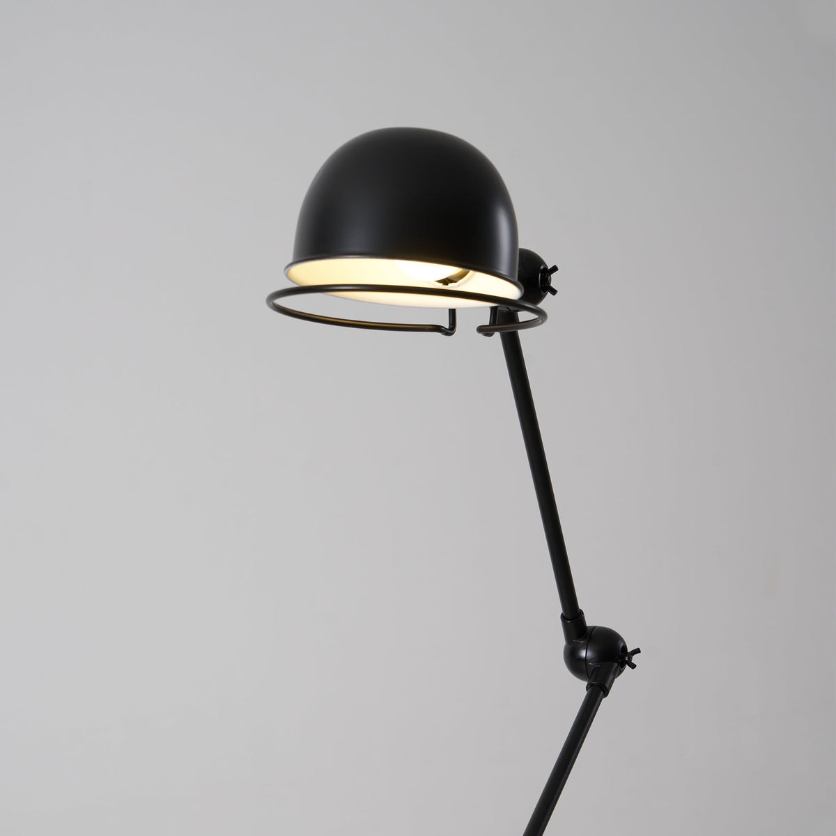Orelalise vloerlamp