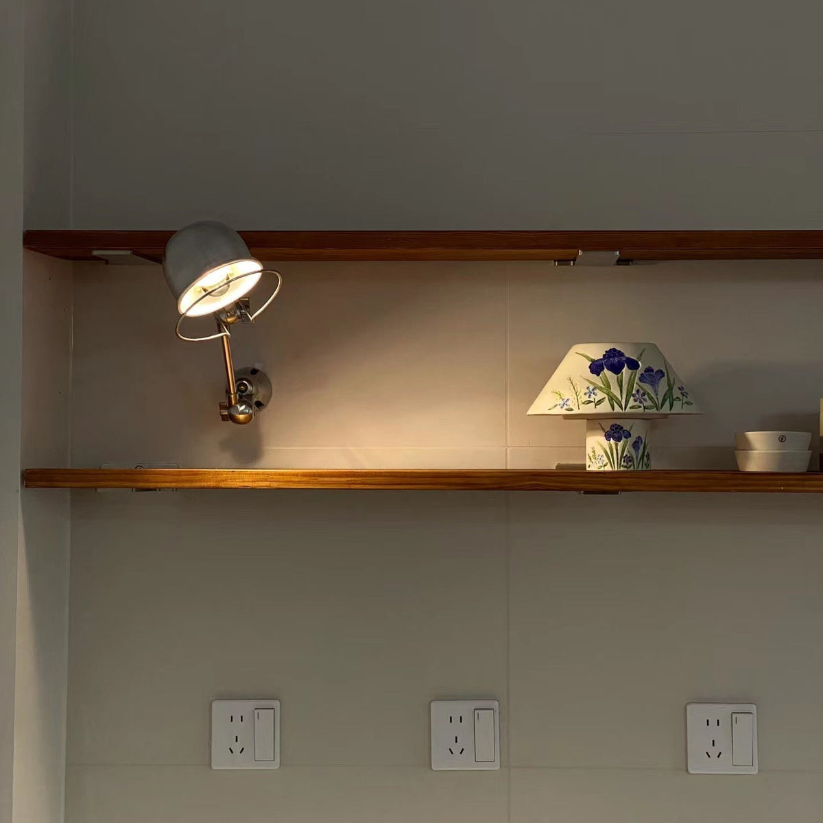 Vaughan wandlamp