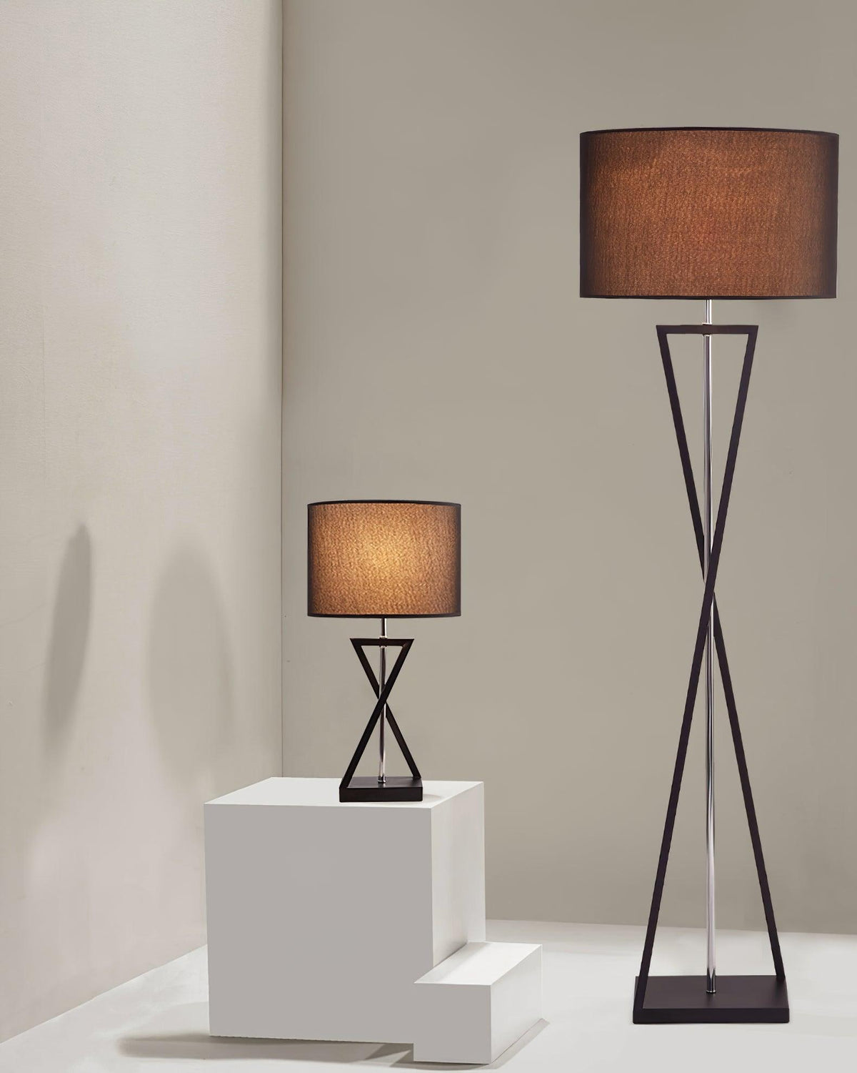 Xeno Zwart Stof Moderne vloerlamp