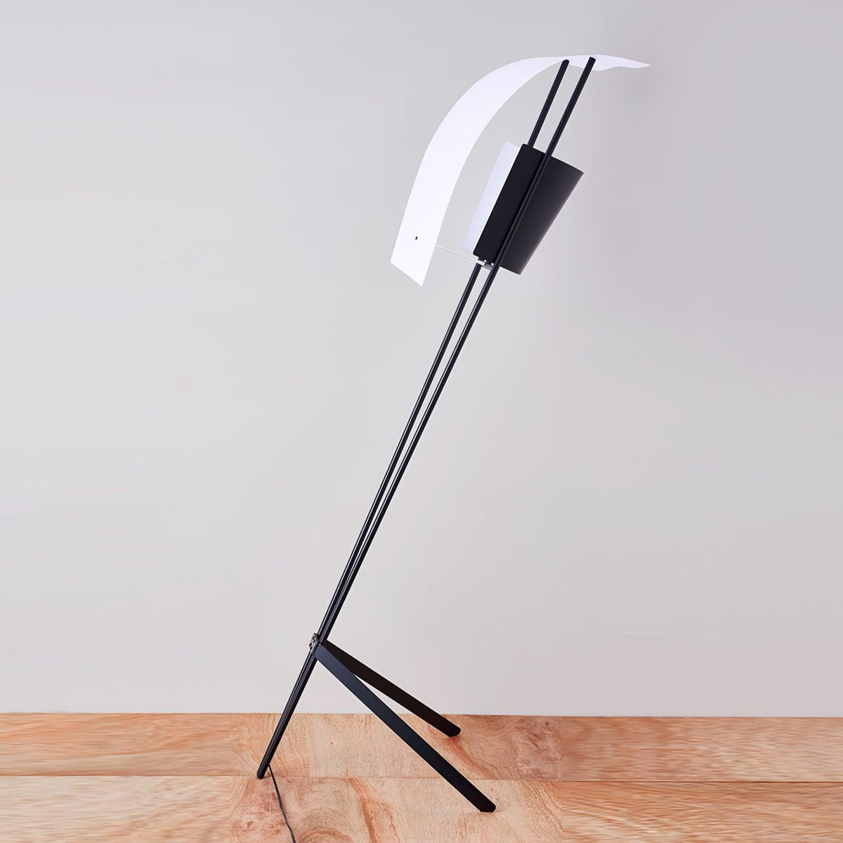 Ulvynil vloerlamp minimalistisch