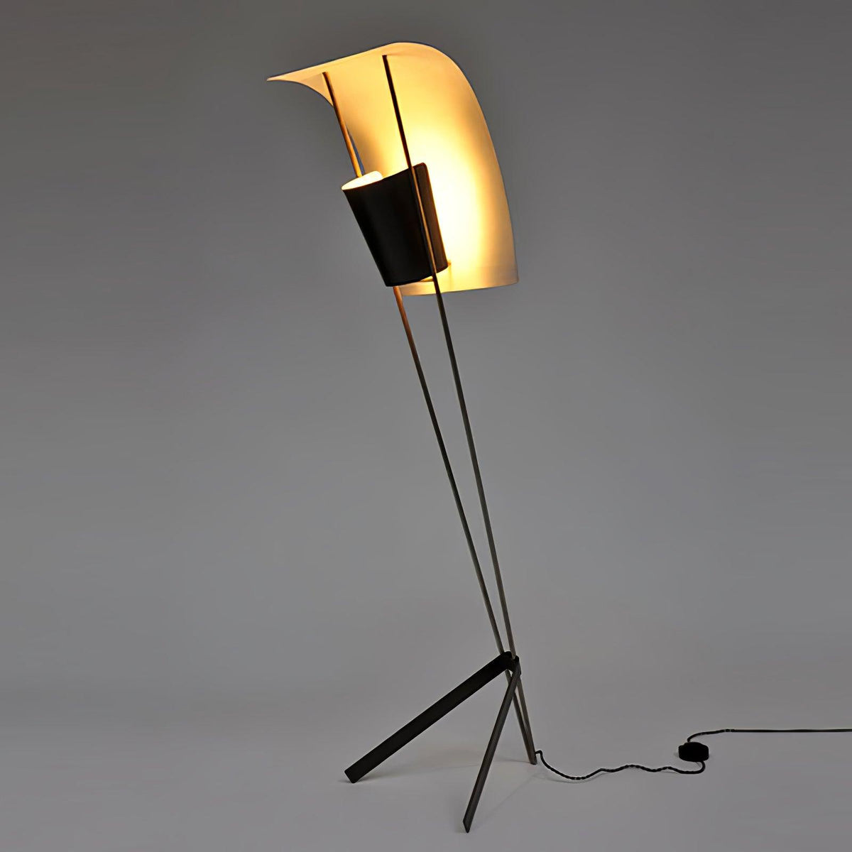 Ulvynil vloerlamp minimalistisch
