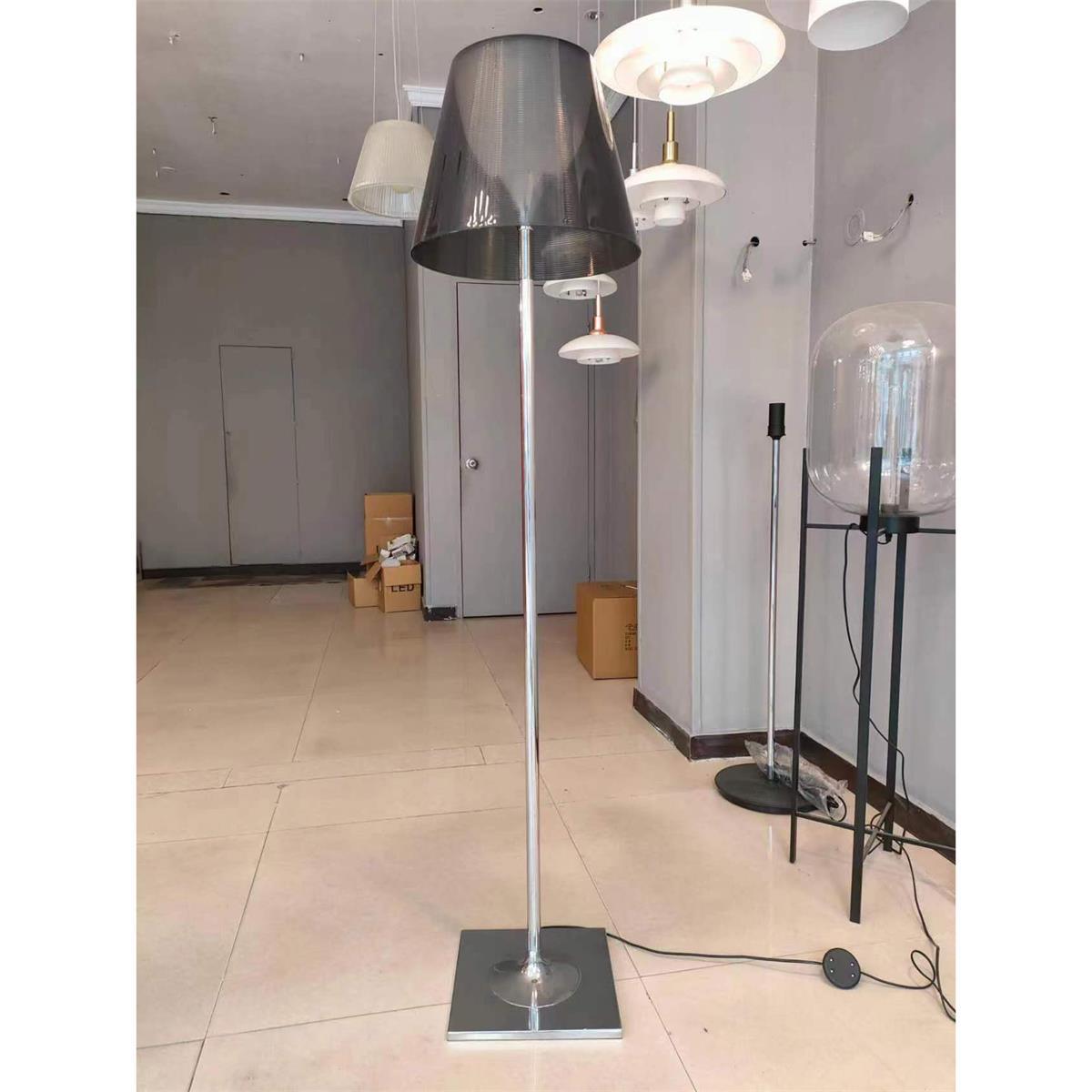 Garlan Moderne vloerlamp van acryl
