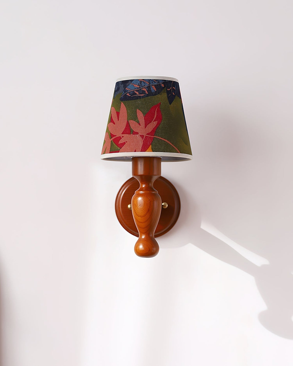 Orbel Mapleleaf wandlamp met houten element