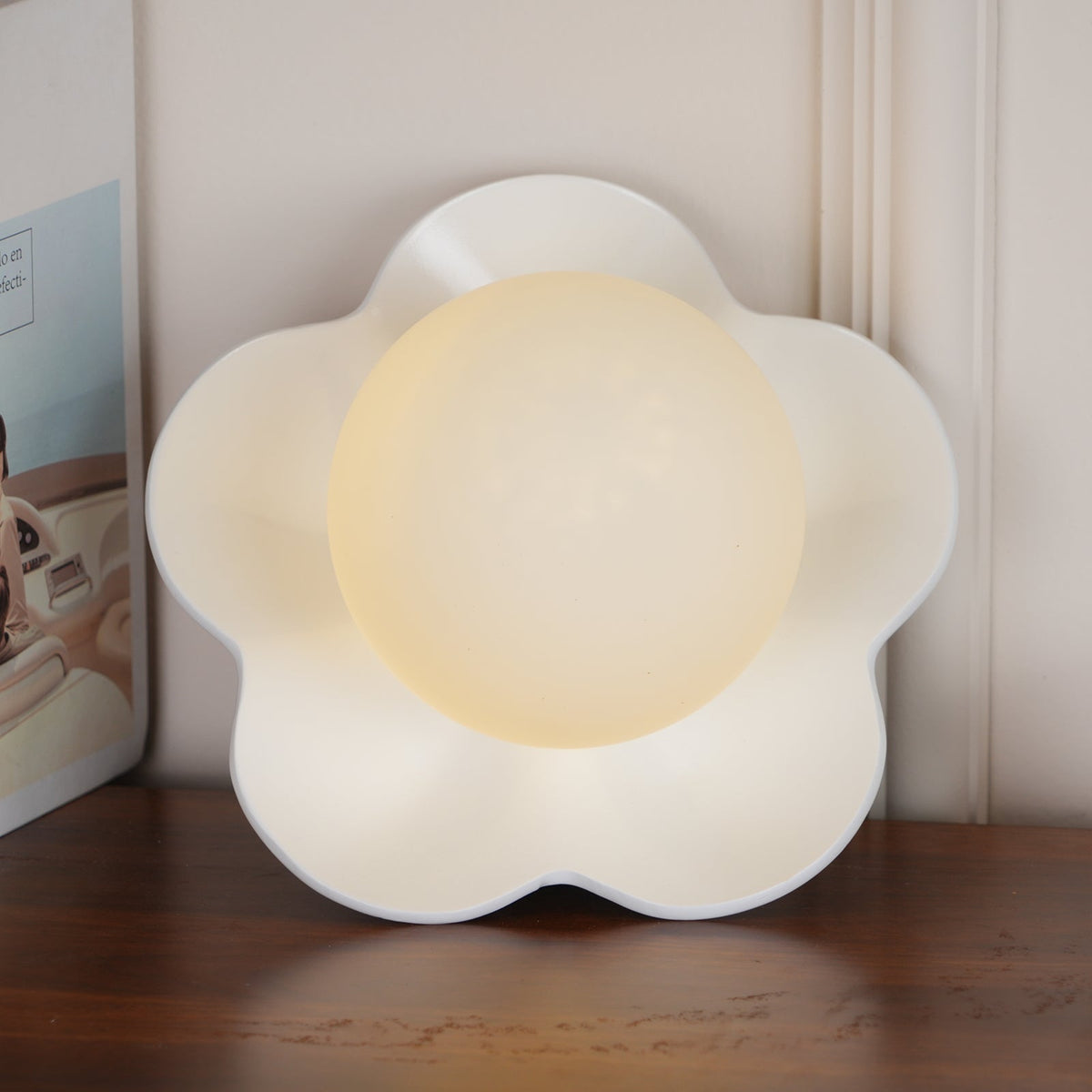Petalia wandlamp