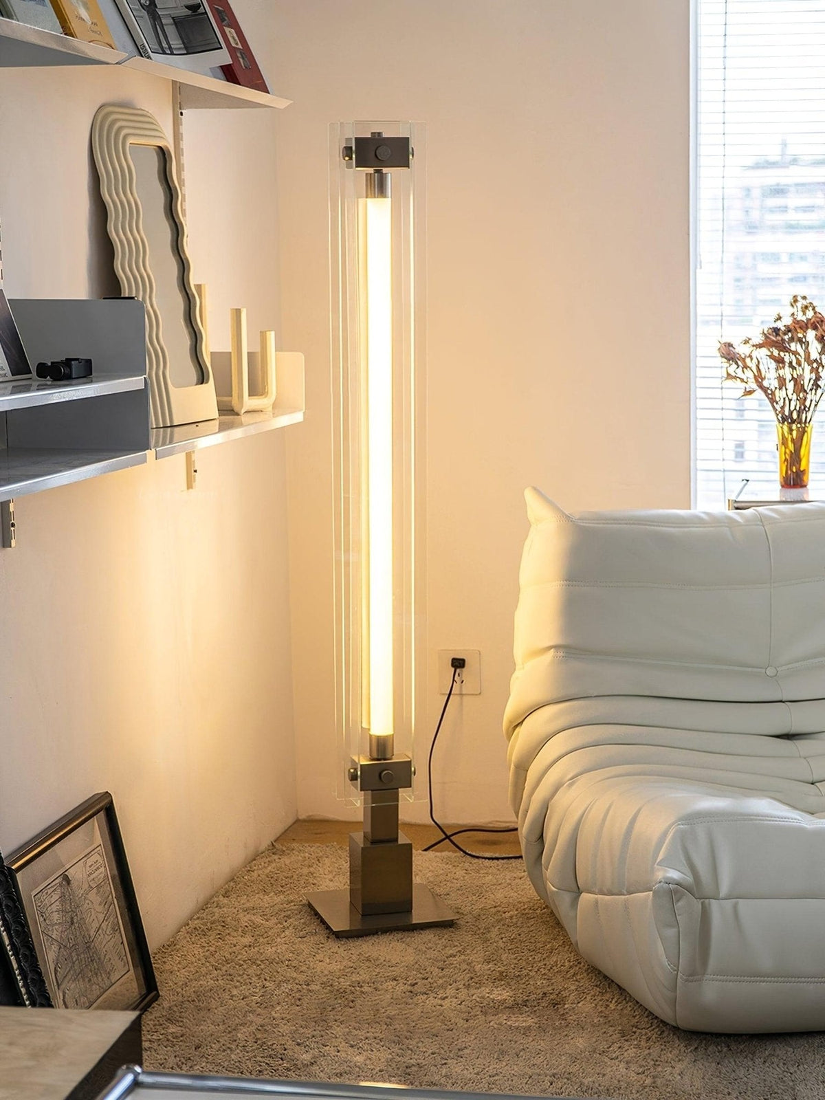 Avthaaril vloerlamp van acryl