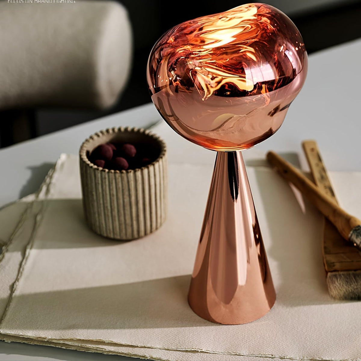 Dimza moderne tafellamp in goud