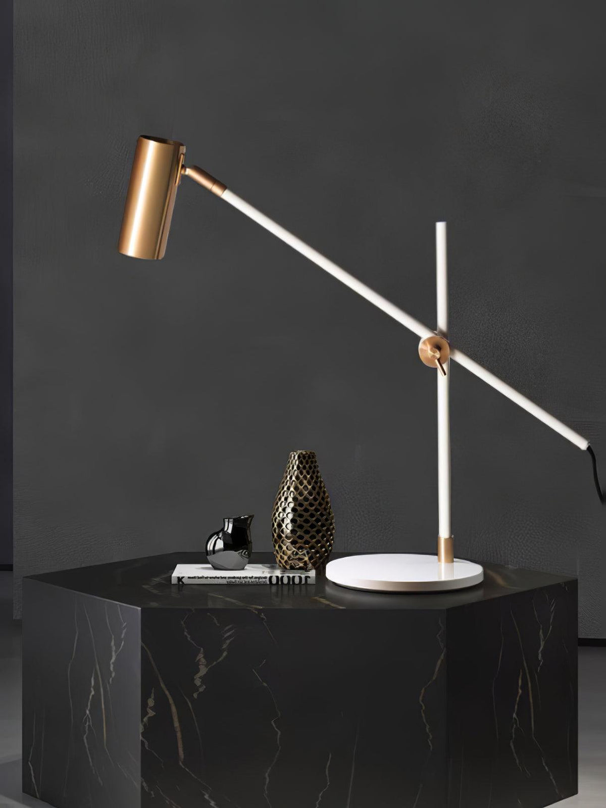 Ivpharil vloerlamp met