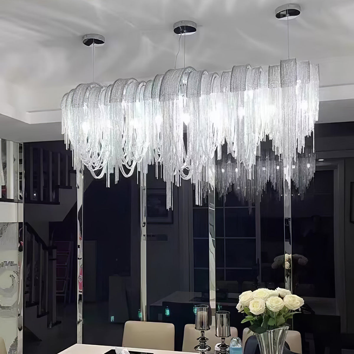 Tarien kroonluchter met gelaagde kettingen in nikklevering luxe