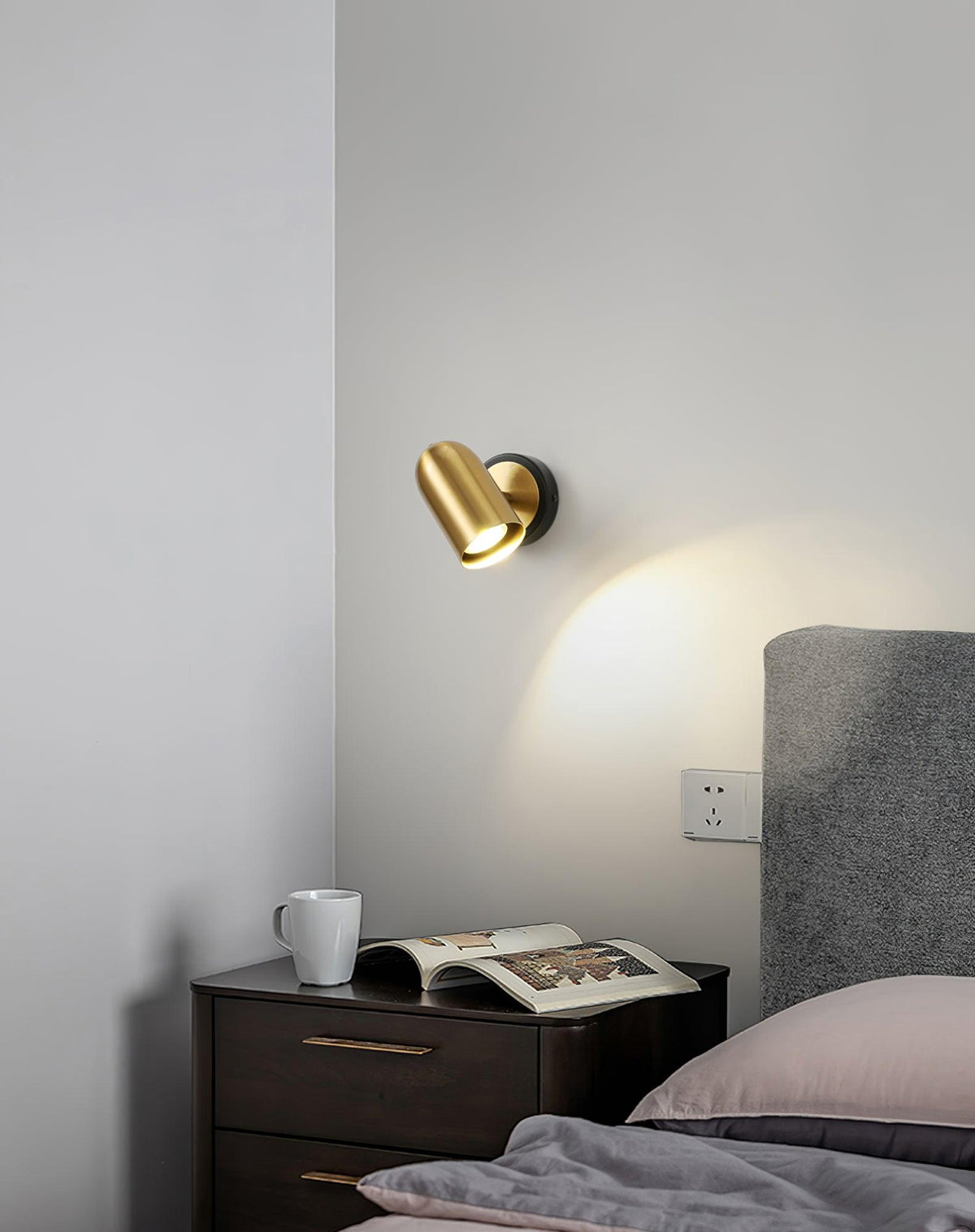 Oriaira moderne minimalistische wandlamp in goudkleurige afwerking