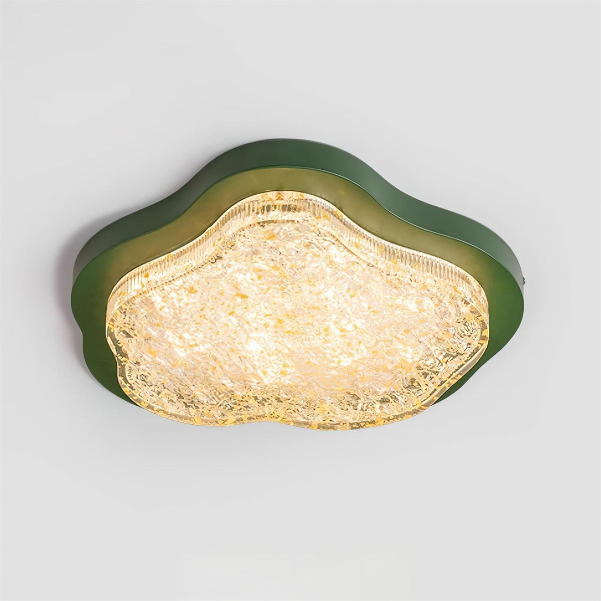 Plafondlamp met onregelmatige vorm van hars en goudbladeren, moderne kunst in groen