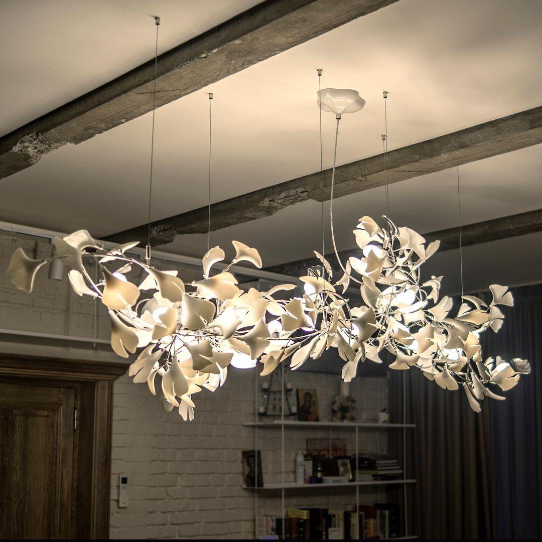 Ayla Kroonluchter Gingko Blad Keramiek Goudlichaam+Witbladeren met bloemblaadjes